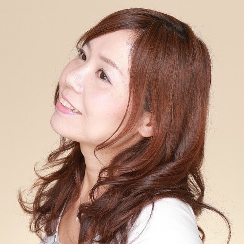 光花梨（ひかり）