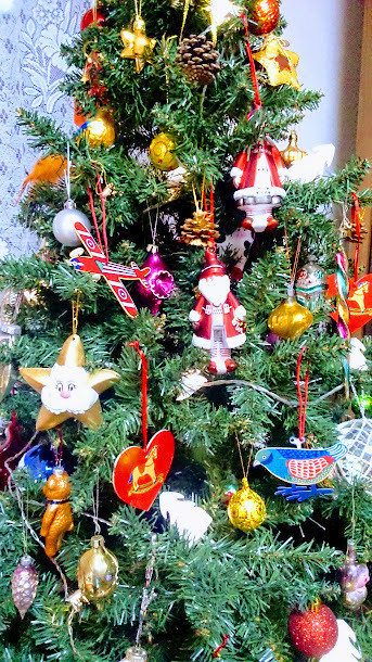 ウズベキスタン ロシア風のクリスマス会に参加しませんか Aini アイニ 夢中が集まる体験プラットフォーム