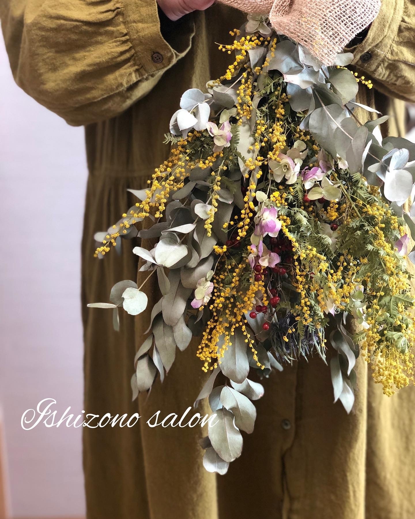 大阪 八尾 春のドライフラワーで作る簡単スワッグアレンジ Aini アイニ 夢中が集まる体験プラットフォーム